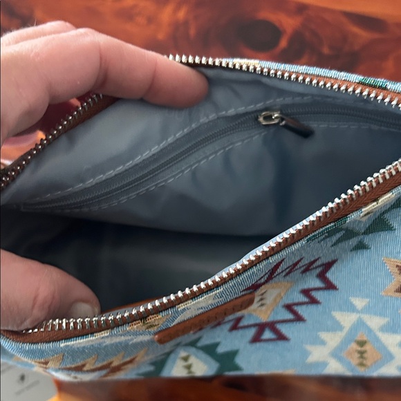 Blue and Brown Geometric Crossbody Bag - Picture 4 of 6